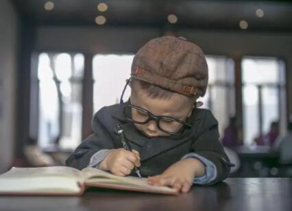 孩子努力读书的目的是什么？