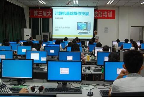 河南省工业学校软件开发前景分析