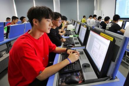河南省工业学校计算机应用专业主要学什么_课程安排