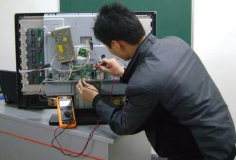 河南省工业学校计算机应用技术与计算机网络技术哪个容易学？